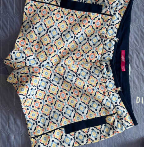 lagogo 短裤，165码 感兴趣的话点...