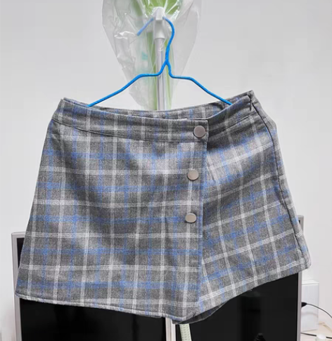 短裤裤裙原价均200多购入,现60元一件,...