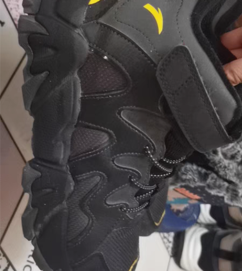 包邮安踏三八号男大童运动鞋。不用下水洗，特...