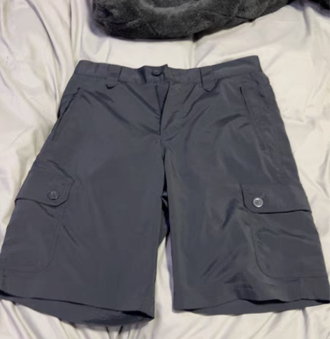 锦纶。工装短裤  31码   新旧如图 感...