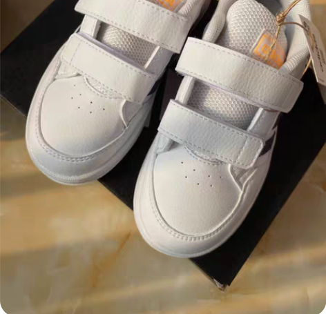 包邮全新阿迪9k，26.5码白板鞋，鞋垫大...