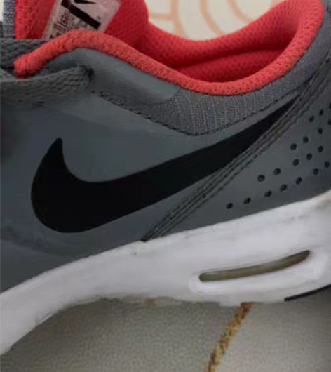 耐克儿童运动鞋,8成新,详情见图,售出概不...