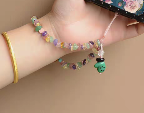 转卖多宝水晶碎花手机链手机挂绳女件挂饰手机...