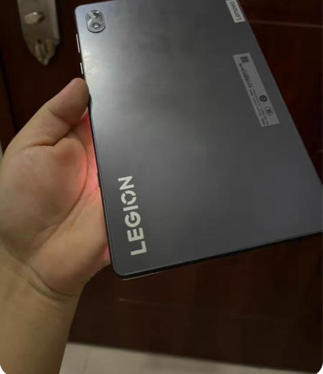 联想y700游戏平板。8+128, 买来用...