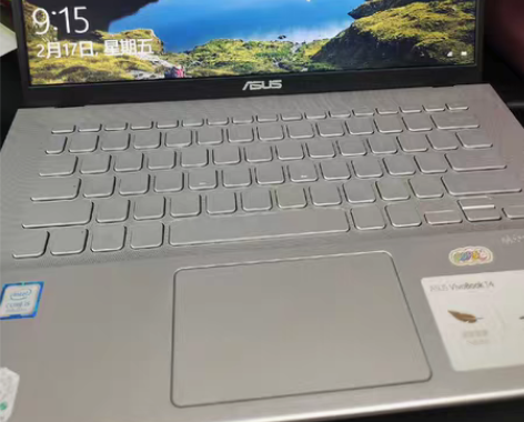 华硕vivobook14，轻薄本 开机之后...