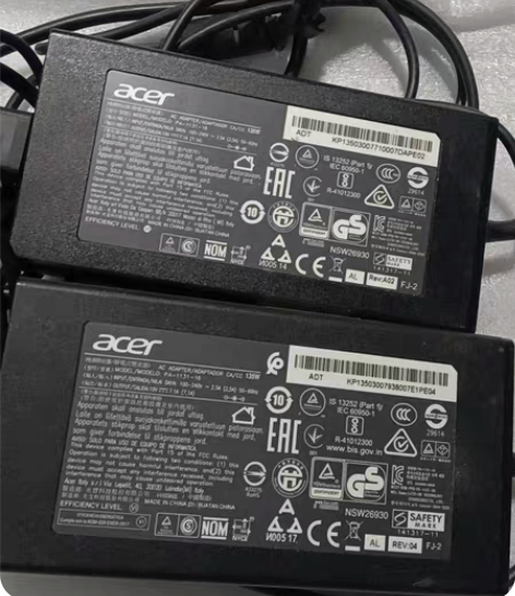 二手原装宏基acer暗影骑士135W电源适...