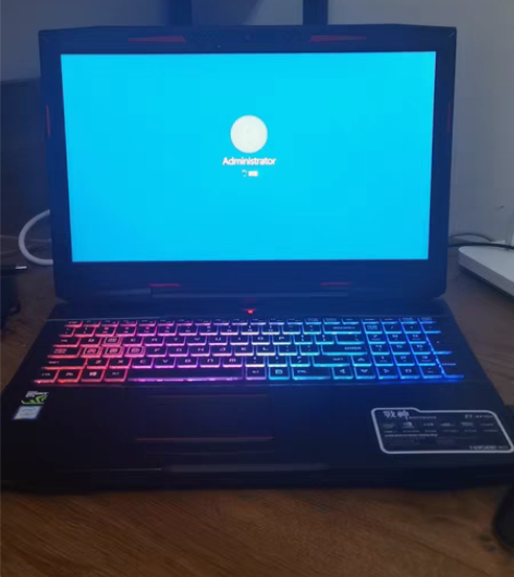 神州笔记本i7  7700  1066显卡...