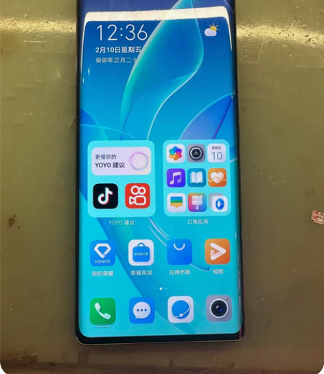 荣耀60，8256 感兴趣的话点“我想要”...