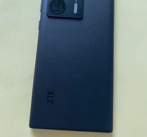 99新中兴Axon40ultra，内存8+...