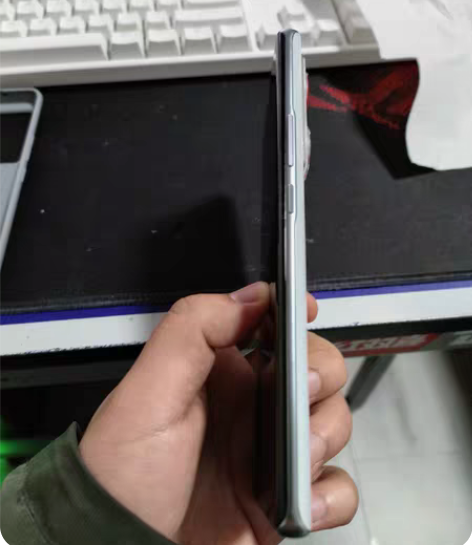 努比亚z50 白屿 12+512  2月初...