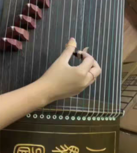 包邮全新古筝琴行处理一台，音质好标准1.6...