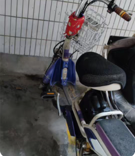 雅迪电动车  个人一手车  后轮胎是新的真...