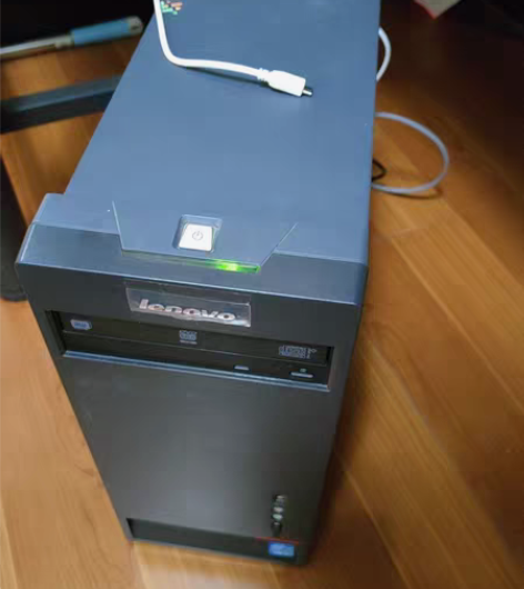 联想电脑主机i7处理器8GB内存240G固...