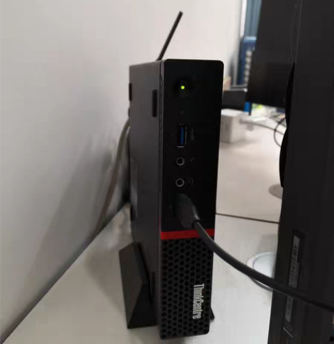 卖一台thinkcentre m6600q...