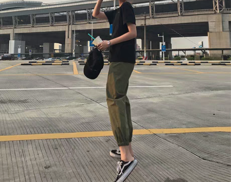 转卖虎牙犬牙  军绿色束脚工装裤女宽松bf夏季新款2… 颜色...