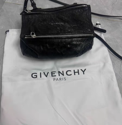 正品Givenchy 纪梵希 潘多拉斜挎包...