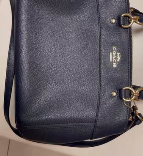 包邮COACH/蔻驰女包，小号，北京西单汉光百货购买，背过2...