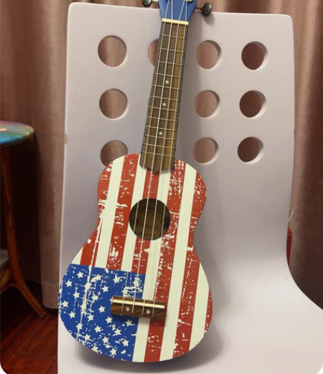 尤克里里 精品店看着好看买的（不是品牌货）...