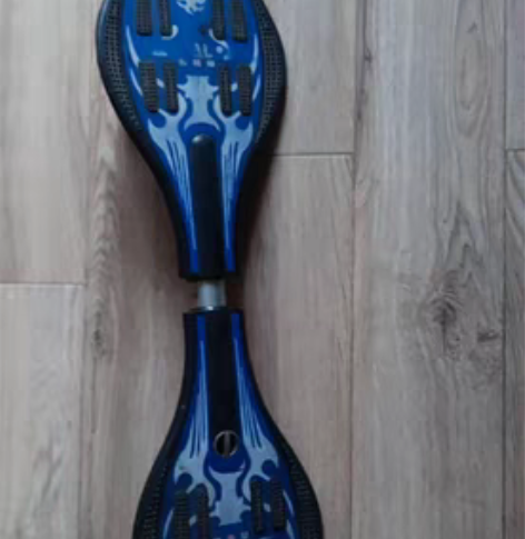 儿童蛇形板，活力板，市内可送货 感兴趣的话...