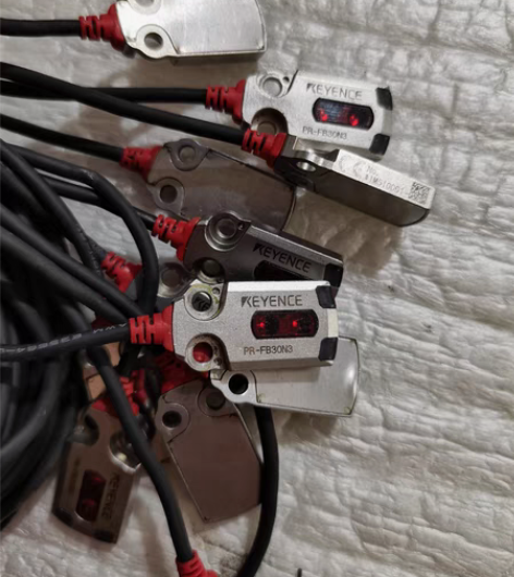 基恩士 PR-FB30N3  PR-F51...