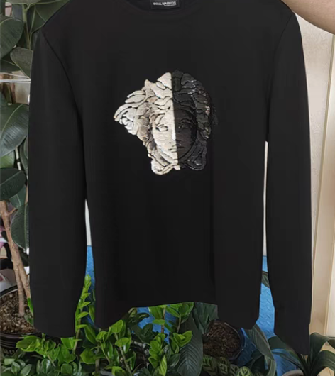 包邮男女99成新卫衣L码原价很贵，衣长：6...