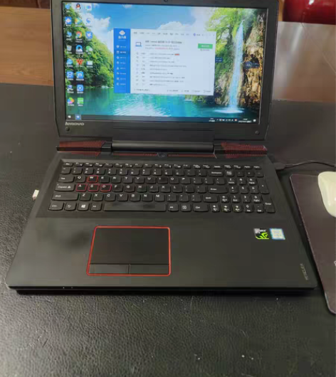 出一台自用的笔记本电脑，轻微使用痕迹，功能...