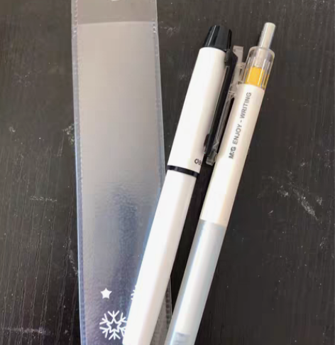 包邮卖金属壳得力签字笔，送一个晨光笔，很好...