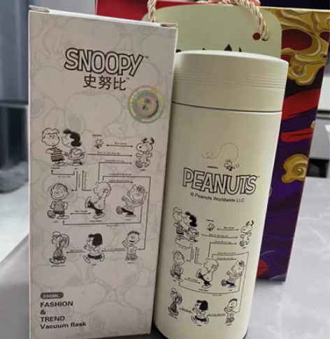 实体店倒闭处理全新包邮【官方正品】史努比3...