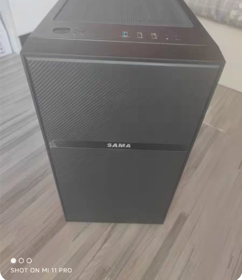 包邮出一台自用的PC台式电脑主机；性能强劲，英特尔至强10核...