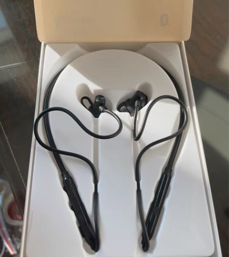 漫步者耳机没怎么用过，价格合理 感兴趣的话...