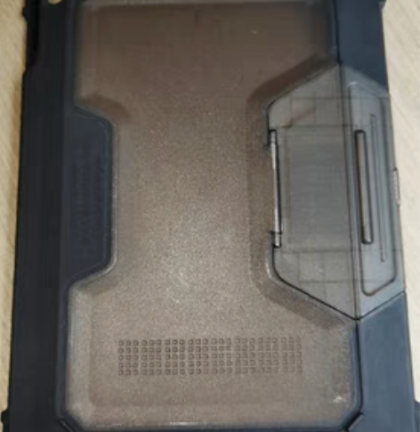 IPad，mini 有磕碰，可以正常使用，...