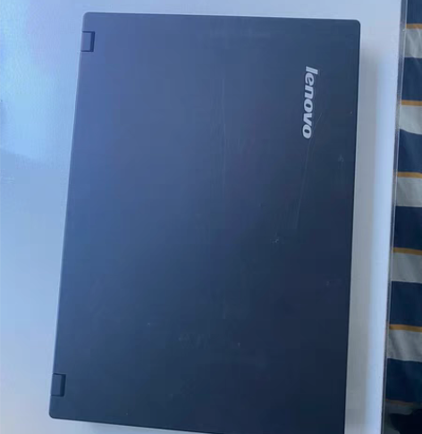 联想笔记本.8g内存.320硬盘.i5四盒...