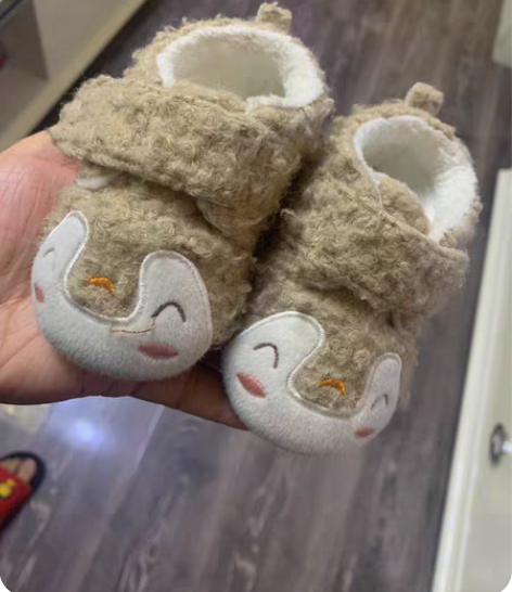 泰迪绒婴幼儿软底鞋内长115 9成新 可自...