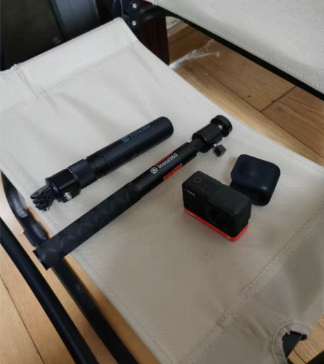 转卖几乎全新 Insta360 ONE R...