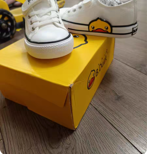 B DUCK.小黄鸭品牌童鞋，有帆布鞋，机...