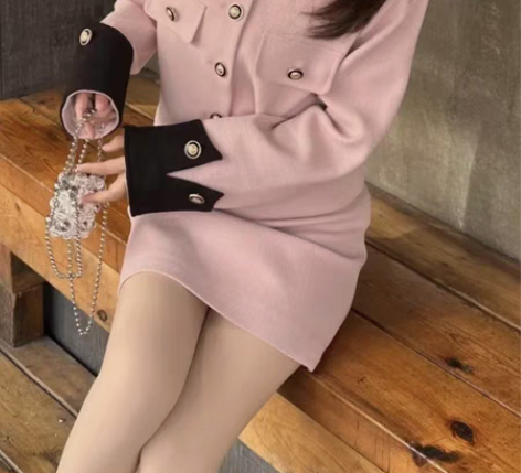 转卖全新气质小香风套装m码 感兴趣的话点“...