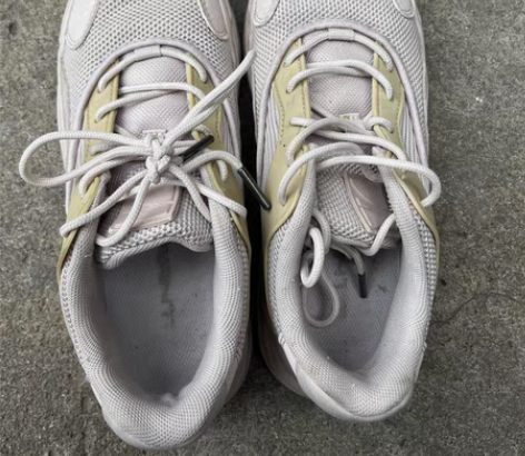 包邮安踏 anta女鞋 米色37.5码 七...