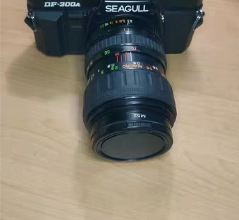 海鸥300  胶片机带马达带镜头成色如图 ...