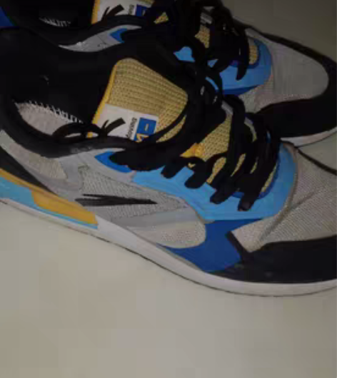 安踏不知道什么鞋50 感兴趣的话点“我想要...