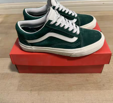 包邮出一双正品vans鞋 9成新，37码，...