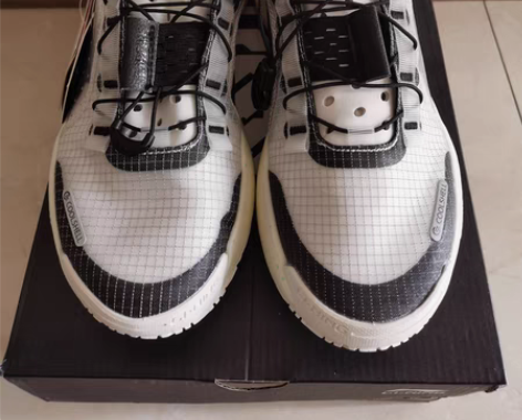 包邮李宁的这双鞋绝对爆款，太好看了，质地好...