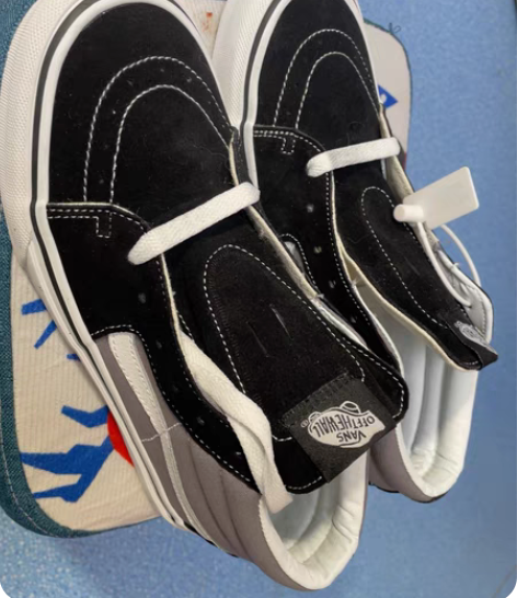 Vans鞋，小刀，买回来仅试穿，买大了，3...