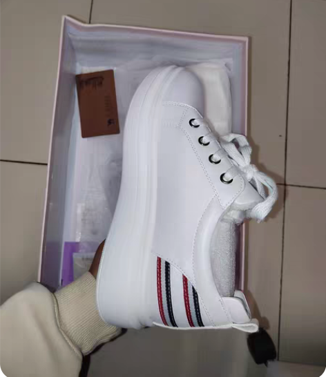 包邮骆驼加绒小白鞋，全新，35码，45包邮...