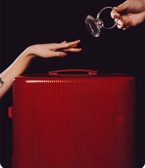 ito旅行箱好运箱最新款红色主打款,只用过...