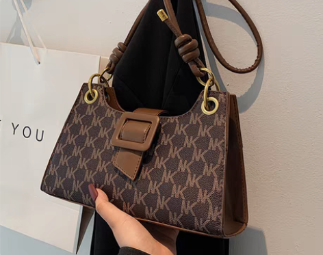 转卖高级感包包女2021新款潮时尚秋冬爆款...