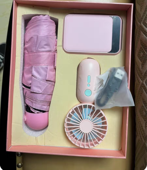 充电宝3件套，5000毫升充电宝，雨伞+风...