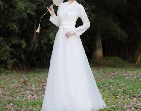 转卖只穿过一次 古装白色汉服女飘逸超仙气原...