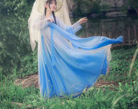 转卖千韵岗原创汉服 星空系列 辰莲鱼梦 两...