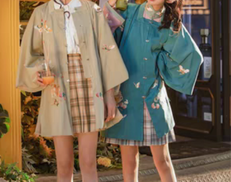 转卖司南阁原创【百蝶猫】汉服女款明制立领方...