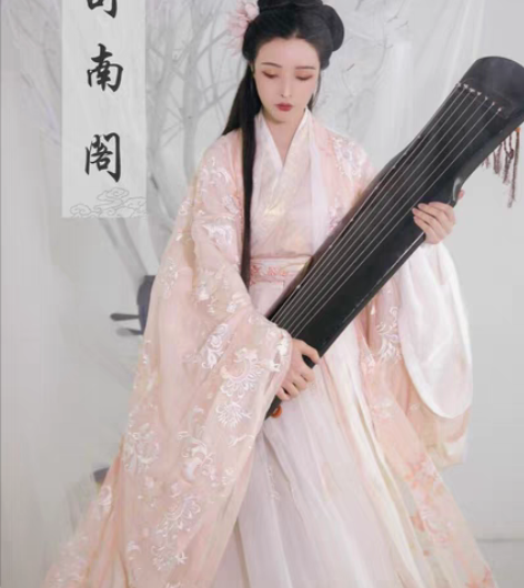 包邮司南阁 扶摇  m码 出租 租金：50...